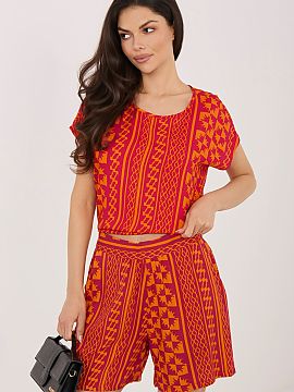 Shorts Sublevel  Light and stylish women\'s shorts are an ideal proposition for everyday styling on warmer days. Made of breathable viscose, they provide com