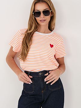 T-shirt Italy Moda  Stylish women\'s t-shirt in timeless stripes, perfect for everyday, casual styling. The classic pattern makes it a great match for both jean