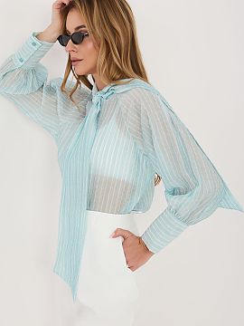 long sleeve shirt Italy Moda  Women\'s shirt with a classic cut, which will be perfect for everyday wear, for work, and for more formal occasions. The model of standard l