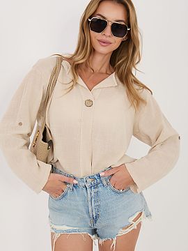 Bluzka Italy Moda  Shirt made of high-quality cotton, which provides comfort and breathability throughout the day. The smooth pattern makes the shirt versatile
