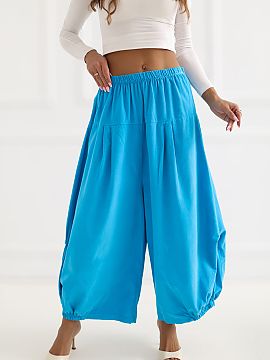 corduroy trousers Italy Moda  Women\'s corduroy trousers with a loose, Aladdin-style cut, perfect for everyday wear. Made of soft and pleasant to the touch cotton, they p