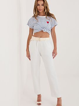 corduroy trousers Italy Moda  Women\'s corduroy pants in a trendy carrot cut, perfect for everyday wear. Made from high-quality cotton blend with added elastane, they pro