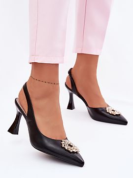 Heeled sandals Step in style  Elegant women\'s sandals from the Vinceza brand are a perfect choice for special occasions. Made of eco leather, they look stylish and timel