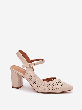 Heeled sandals Step in style