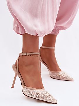 Heeled sandals Step in style  Elegant high-heeled sandals for women are a unique proposal for special occasions. Covered, pointy toes visually slenderize the foot, emphas