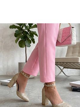 Block heel pumps Solea  Elegant pumps with a refined style are a perfect choice for women who appreciate style and comfort in every situation. Made of soft, ecologi
