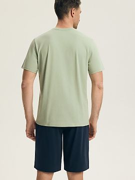 Pyjama Henderson