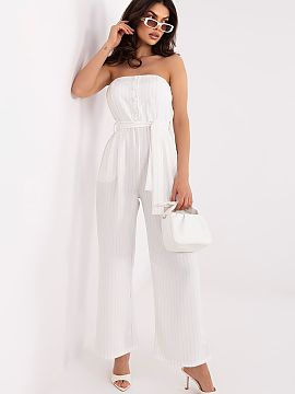 Suit Italy Moda  Women\'s striped jumpsuit is an elegant and functional proposal that will work well in everyday styling, for work, as well as for more forma