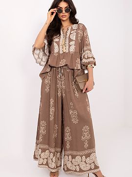 Complete Italy Moda  Women\'s boho set is a light and stylish proposal perfect for everyday wear. The loose fit and trendy print give the whole outfit a unique, 