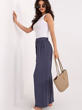 Women's pants Italy Moda