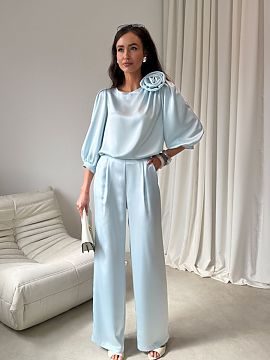 Women's pants Roco Fashion  Elsa pants are made of delicate, satin material, which provides incredible comfort when wearing, but also adds elegance to any outfit. The p