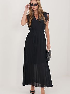 day dress Rue Paris  The flared midi dress is an ideal proposition for summer days, combining lightness, comfort, and feminine style. It will work great in every
