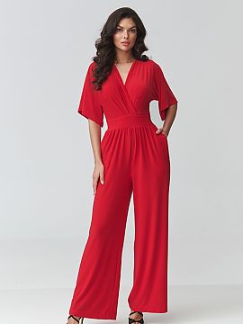 Suit Makadamia  Stylish women\'s jumpsuit is the perfect choice for women who appreciate elegance, comfort, and timeless style. The model stands out with a 