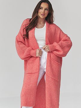 Cardigan Makadamia  This long women\'s sweater is the perfect combination of comfort, fashionable look, and functionality. The oversized cardigan model will wor