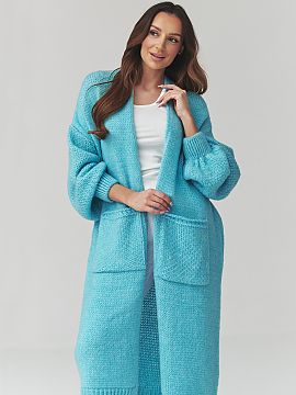 Cardigan Makadamia  This long women\'s cardigan is the perfect combination of comfort, fashionable look, and functionality. The oversize cardigan model will be 