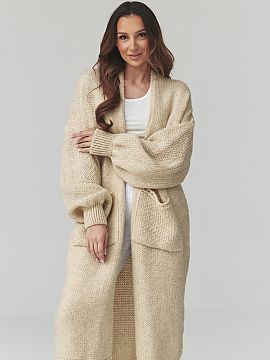 Cardigan Makadamia  This long women\'s sweater is the perfect combination of comfort, fashionable look, and functionality. The oversized cardigan model will wor