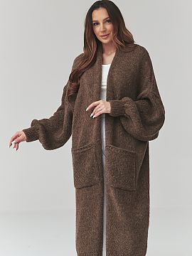 Cardigan Makadamia  This long women\'s sweater is the perfect combination of comfort, fashionable look, and functionality. The oversize cardigan model will work
