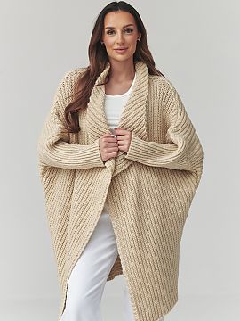 Cardigan Makadamia  This long women\'s sweater is a perfect choice for women who value comfort, style, and timeless design. The cardigan-style model stands out 