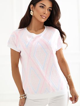 Bluzka Relevance  Women\'s everyday blouse is a comfortable and stylish option for various occasions. Made of a pleasant to the touch blend of cotton and elas