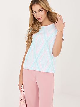 Bluzka Relevance  Women\'s everyday blouse is a comfortable and stylish proposal for various occasions. Made of a pleasant to the touch blend of cotton and el