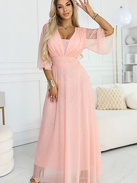 Long gown Numoco  When planning a wedding or family celebration, comfort and the certainty that the style fits well throughout the day are important. This plu