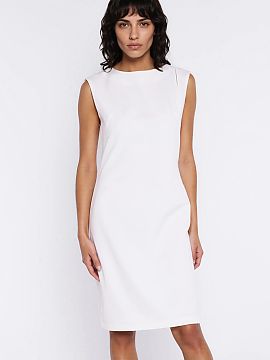 day dress Nife  An elegant dress with a relaxed fit is a perfect choice for women who value comfort and modern style. The slightly tailored model subtly emp