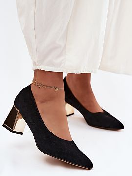 Block heel pumps Step in style  Women\'s pumps from the Vinceza brand are an elegant proposal created for special occasions. Made of natural suede, they look extremely styl