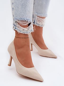 High heels Step in style  Elegant fabric pumps are a classic proposal for women who appreciate timeless style and feminine elegance. They go well with many stylizatio