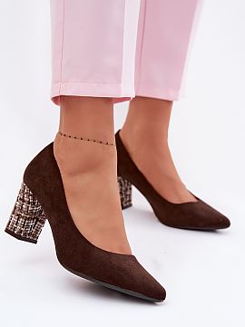 Block heel pumps Step in style  Women\'s pumps by Sergio Leone are a proposal that delights with elegance and timeless look. Made of soft eco suede, they look exceptionally