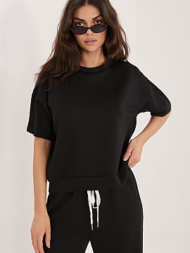 Bluzka Factory Price  A women\'s blouse with a universal character is the perfect choice for everyday wear and for work in a less formal style. Its minimalist, sm