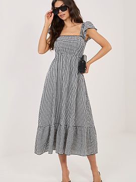 Daydress Italy Moda  The Spanish dress is a light and feminine proposal perfect for the summer season and everyday stylizations. The flared cut beautifully moves