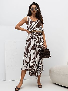 day dress Italy Moda  A summer dress with a flared cut is a light and eye-catching proposal, perfect for everyday styling. Its loose cut beautifully fits the silh