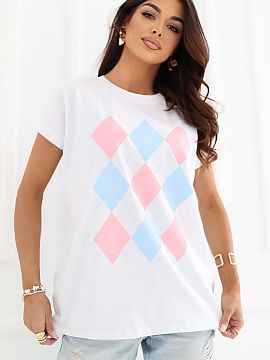 Bluzka Relevance  A women\'s everyday blouse is a comfortable and stylish option for various occasions. Made from a pleasant to the touch blend of cotton and 