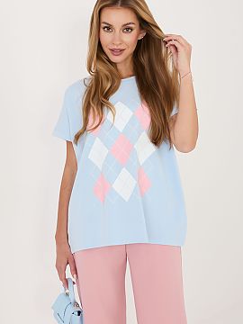 Bluzka Relevance  A women\'s everyday blouse is a comfortable and stylish proposition for various occasions. Made of a pleasant to the touch blend of cotton a