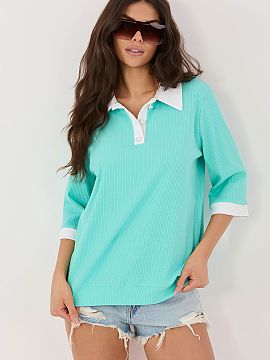 Bluzka Lakerta  The daily blouse with a classic, smooth design is a versatile proposal that will work perfectly in many stylizations. Made of high-quality c
