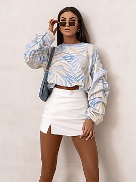 sweatshirt LaBalancia  Blouse REMY print Blue zebra is a proposal for people who value the combination of comfort and bold design. Designed with everyday use in mi