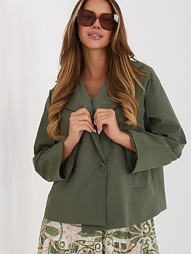 Coat Rue Paris  A short women\'s coat perfect for the spring/summer season is an excellent choice for women who value comfort and timeless style. Maintained