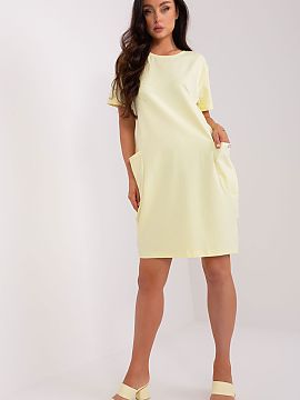 day dress Rue Paris  Comfortable sweatshirt dress with a simple cut, designed for everyday use in warm, summer days. Its minimalist, smooth design makes it unive
