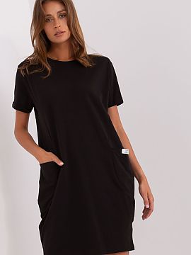 day dress Rue Paris  Comfortable sweatshirt dress with a simple cut, created for everyday use on warm, summer days. Its minimalist, smooth design makes it univer