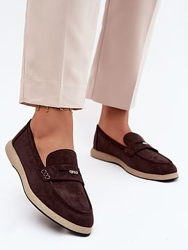 Moccasins Step in style  Women\'s moccasins from the Vinceza brand are an elegant and comfortable proposition for everyday wear. Their classic design combined with s