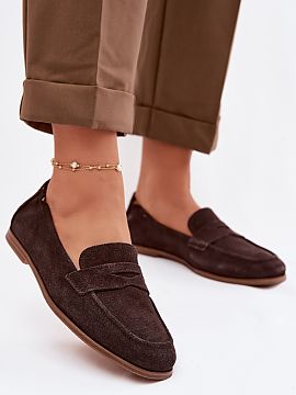 Moccasins Step in style  Women\'s moccasins made of natural suede from the Vinceza brand are an elegant and comfortable model ideal for everyday wear. The suede uppe
