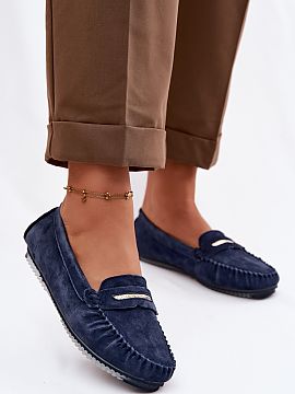 Moccasins Step in style  Women\'s moccasins made of natural suede from the S.Barski brand are an elegant and comfortable option for everyday wear. The soft material 