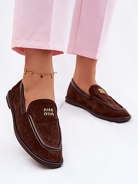 Moccasins Step in style  Women\'s moccasins made of eco-suede from the Vinceza brand are a stylish and comfortable option for everyday wear. The soft material nicely