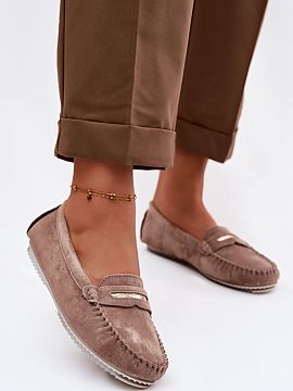 Mocassin Step in style  Women\'s moccasins made of natural suede from the S.Barski brand are an elegant and comfortable option for everyday wear. The soft material 