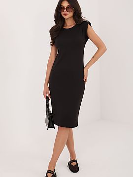 day dress Italy Moda  An elegant pencil dress is a universal proposal that will work well both at work, in everyday life, and during visits or parties. Made of sm