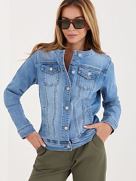 Denim jacket Factory Price  Women\'s denim jacket is a timeless wardrobe staple, perfect for the spring/summer season. Maintained in a casual style, it will work perfec