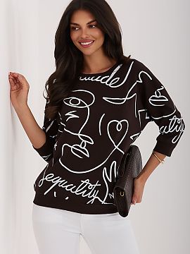 Bluzka Rue Paris  The everyday blouse is the perfect choice for people who value comfort and a fashionable look in every situation. Made of high-quality cotto