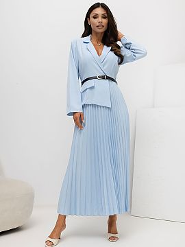 day dress Rue Paris  An elegant maxi dress with a flared cut, perfect for both work and formal occasions. The top in a sailor style with a classic collar and but