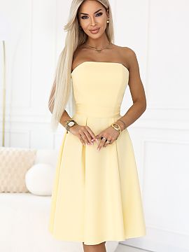 Formal dress Numoco  When the first toast begins and you know that ahead of you is a day full of conversations, photos and dancing. The style that gives confiden