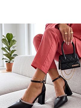 Block heel pumps Solea  Stylish pumps with decorative zircons are a proposal for women who appreciate elegance with a touch of sparkle. Made of high-quality eco-lea